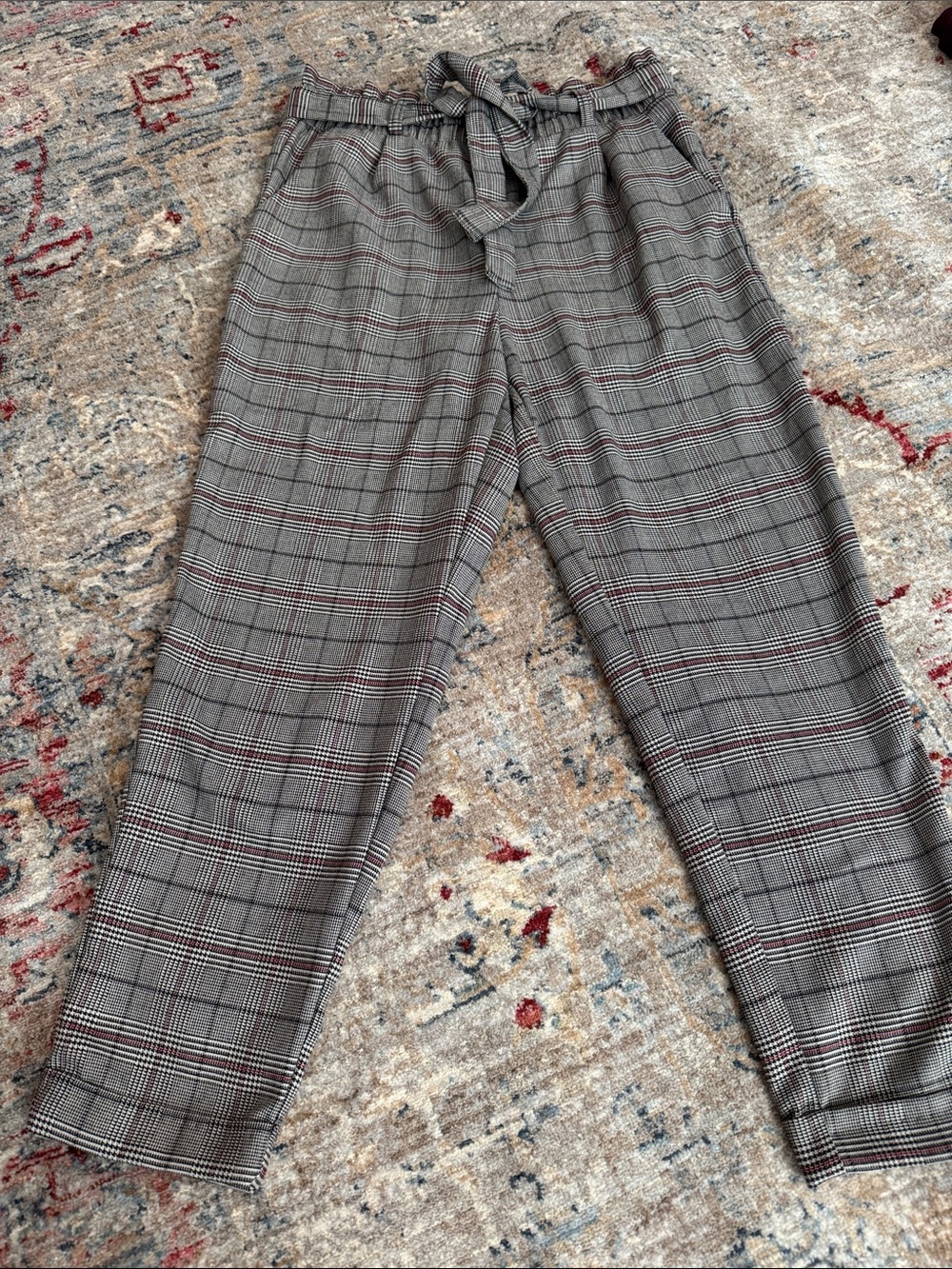Plaid Cropped Paperbag Waist Pants in Gray